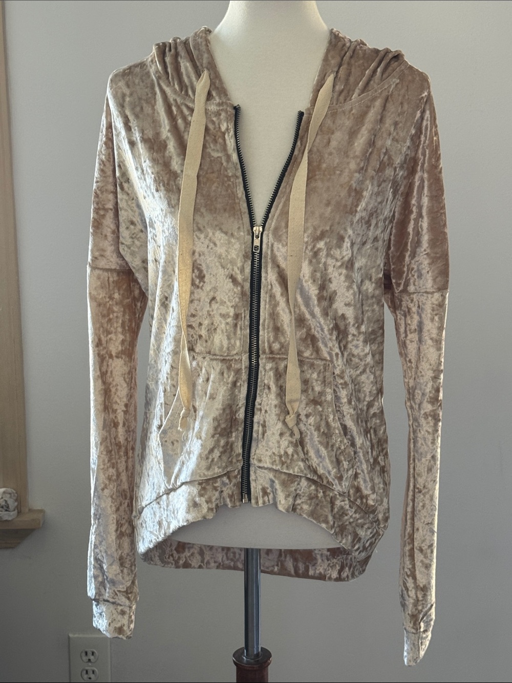POL Crushed Velvet Zip Hoodie in Beige/Cream